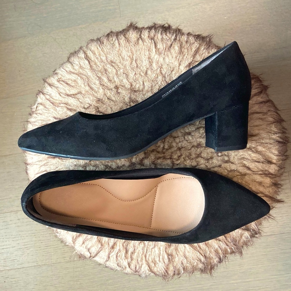 Nwot Liz Claiborne Suede Pointed Block Heel Pumps